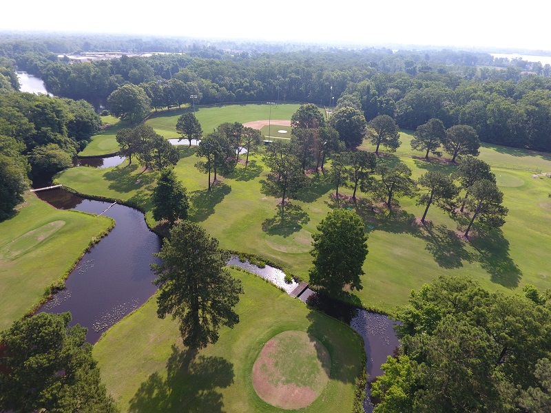 Knobbs Creek Par 3 Golf Course